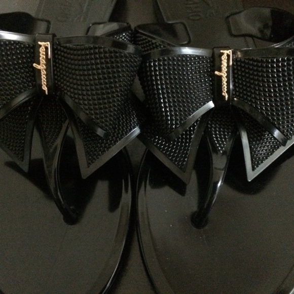 COPY - NEW Salvatore Ferragamo Bali Jelly Bow San… - Picture 3 of 7